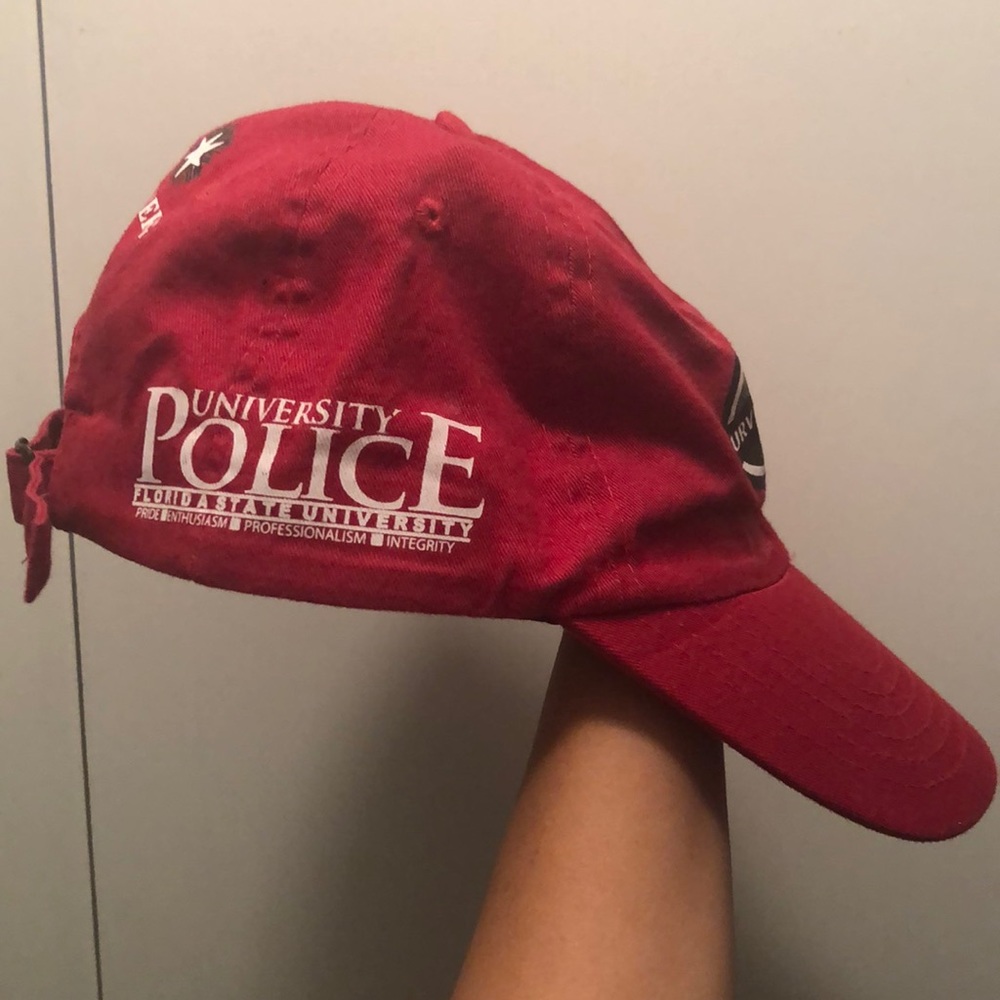Red hat - Picture 2 of 4